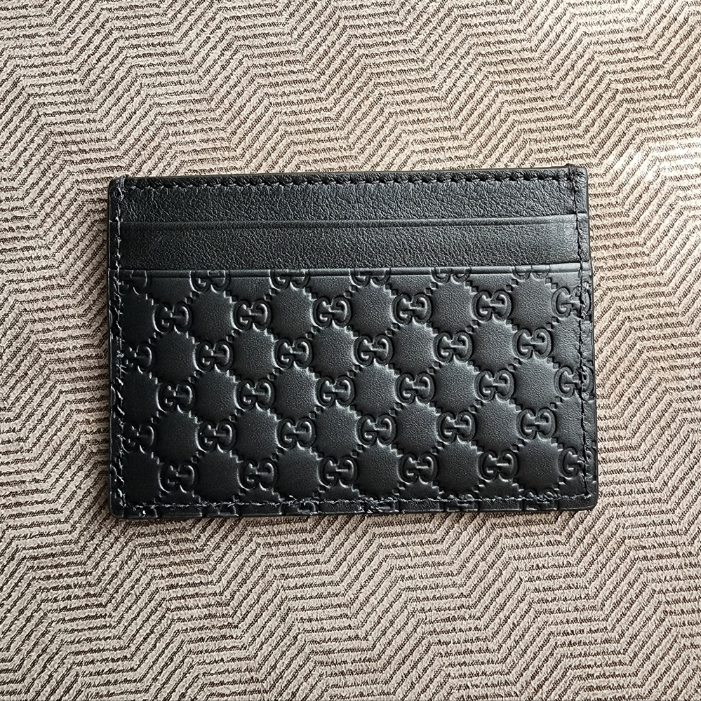 NWOT Gucci Microguccissima CardHolder